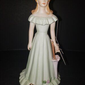 COPY - 1981 Enesco Growing Up 15 Figurine Excellent Condition With Tags